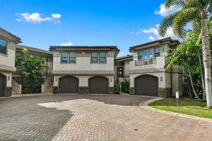 Budova, kde se vila nachází