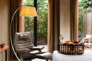 Posezení v ubytování Milan Suite Hotel