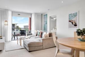 Setusvæði á Central Kings Beach 2 BR APT w Pool and Spa access