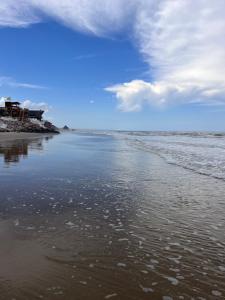 a view of the ocean from the beach at CASA PARA 10 PERSONAs in Aguas Dulces +5 photos