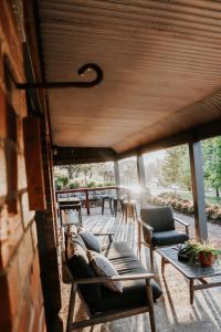 Χώρος καθιστικού στο Gables Riverside Retreat +59 φωτογραφίες