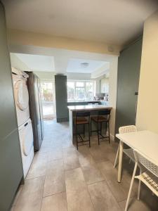 南安普敦Shirley House 6, Guest House, Self Catering, Self Check in with smart locks, use of Fully Equipped Kitchen, close to City Centre, Ideal for Longer Stays, Excellent Transport Links的相册照片