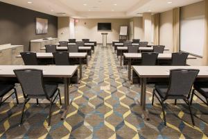 Бизнес-центр и/или конференц-зал в Residence Inn by Marriott Louisville East/Oxmoor +35 фотографий
