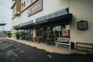 Το κτήριο όπου στεγάζεται  το διαμέρισμα