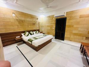En eller flere senger på et rom på Garh Villa Jaisalmer