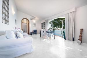 A bed or beds in a room at Pagliarulo Complex by AMALFIVACATION