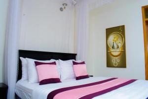 Gallery image of Kanye bridge hotel in Jinja