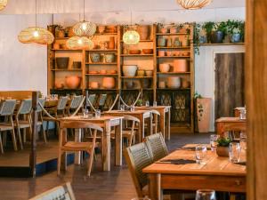 Veitingastaður eða matsölustaður á ibis Styles Avignon Sud