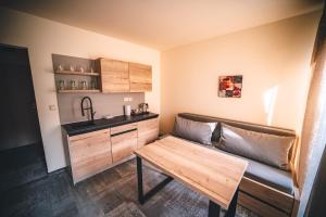 Kuchyň nebo kuchyňský kout v ubytování Wellness & Spa Hotel Čertov