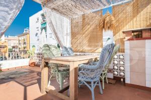 Μπαλκόνι ή βεράντα στο Charming house with rooftop terrace by REMS