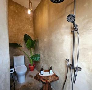 ブウェワウにあるUbuntu Art Villageのギャラリーの写真