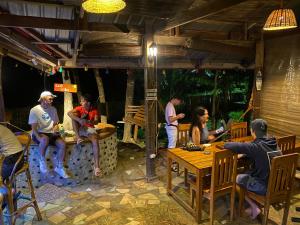 入住B&R Hostel Nagtabon的客人