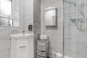 Koupelna v ubytování Jasmine Suite by Yielding Bricks + 14 fotografií