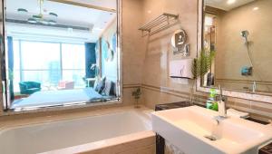 Koupelna v ubytování 柃居 B&B - Suzhou Center Apartment + 37 fotografií