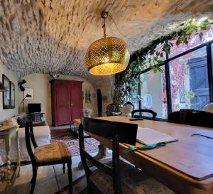 Posedenie v ubytovaní Les Grés Logis de Charme