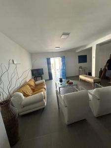 TV a/nebo společenská místnost v ubytování Casa Beira Mar em Praia Azul - Pitimbu