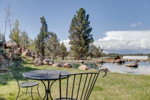 Foto dalla galleria di Jumping Juniper Ranch Yurt a Sisters