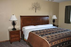 Ένα ή περισσότερα κρεβάτια σε δωμάτιο στο 2 Bedroom Condo, Duck Lake Lower +30 φωτογραφίες