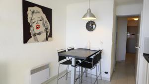 Fotografia z galérie ubytovania Appartement 753, 4 personnes, vue mer By Palmazur v Cannes