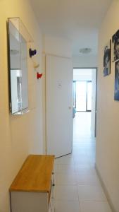 Fotografia z galérie ubytovania Appartement 753, 4 personnes, vue mer By Palmazur v Cannes