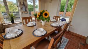 Fotografie z fotogalerie ubytování 5 Bed House - Sleeps 13 - Pets - Garden - Parking v destinaci Killybegs