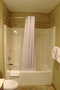 Koupelna v ubytování 2 bedroom Duck Lake condo at Wild Eagle Lodge, #207 + 21 fotografií