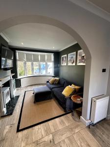 Η κουζίνα ή μικρή κουζίνα στο Newly Renovated 2-Bed Home