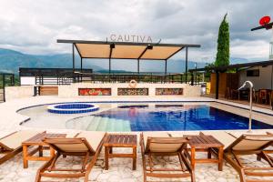 Bazén v ubytování Casa Hotel Cautiva nebo v jeho okolí