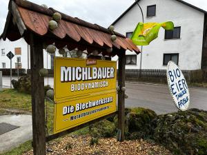 Certifikát, hodnocení, plakát nebo jiný dokument vystavený v ubytování Zinipi Lodge am Oldtimer am Demeterhof bei Amberg