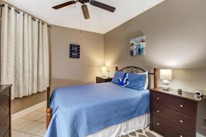 Ένα ή περισσότερα κρεβάτια σε δωμάτιο στο 3 Ocean Place +21 φωτογραφίες