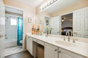 Vannituba majutusasutuses 2919 S Fletcher +36 fotot