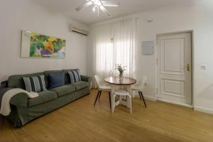 Χώρος καθιστικού στο Villa Emilia +34 φωτογραφίες