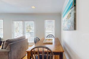 Gallery image of Barefoot Bliss in Kure Beach