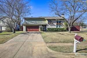 a house with a garage and a driveway at Texas - Justin 7 in Stafford