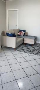 Prostor za sedenje u objektu Apto 1 Quarto com estilo e Conforto