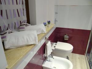 A bathroom at Le casette del generale