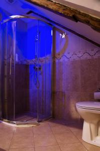 Koupelna v ubytování Dolce Vita Suites Boutique + 37 fotografií