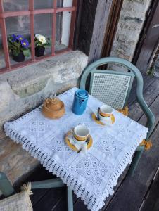 Kohvi ja tee valmistamise võimalus majutusasutuses Sandra's Tavern +9 fotot