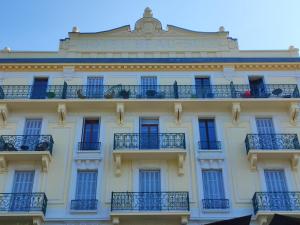 Μπαλκόνι ή βεράντα στο Studio charmant avec kitchenette séparée, animaux acceptés à Aix-les-Bains - FR-1-555-105