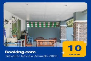 Afbeelding uit fotogalerij van Phuket-Chalong 3-Bedrooms 240m2 Private XLarge Family Villa in Chalong 