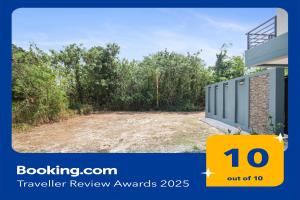 Afbeelding uit fotogalerij van Phuket-Chalong 3-Bedrooms 240m2 Private XLarge Family Villa in Chalong 
