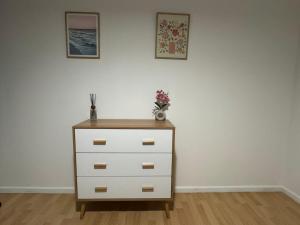 Afbeelding uit fotogalerij van La Paix chambres privées - Logement partagé tout confort in Beaucroissant +5 foto's