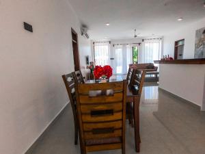 Fotografie z fotogalerie ubytování Modern Luxurious 3-bedroom in Vipingo v destinaci Vipingo