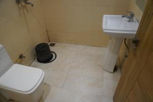 Koupelna v ubytování Hotel Bhanwar Niwas