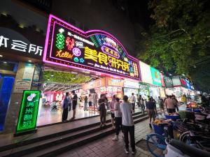 Gostje med bivanjem v nastanitvi 桔作酒店 大卫城郑州人民医院地铁站店