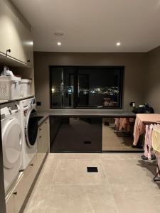 Gallery image of Modern house with amazing sunset view in Kristiansund