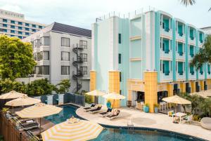 Bazén v ubytování Wave Hotel Pattaya nebo v jeho okolí