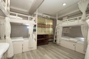 Vonios kambarys apgyvendinimo įstaigoje Bed and Pillow Hostel