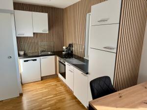 Köök või kööginurk majutusasutuses Goldeck View Apartment