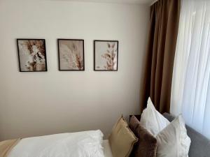 Postel nebo postele na pokoji v ubytování Goldeck View Apartment